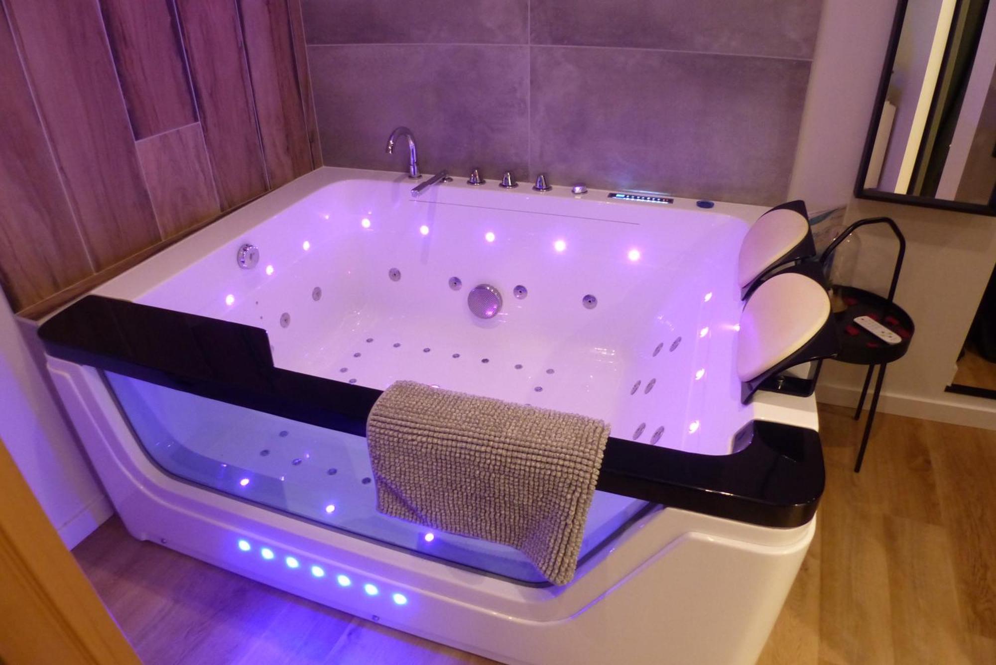 Appartement Balneotherapie Et Sauna Hyper Centre Nantes Bagian luar foto